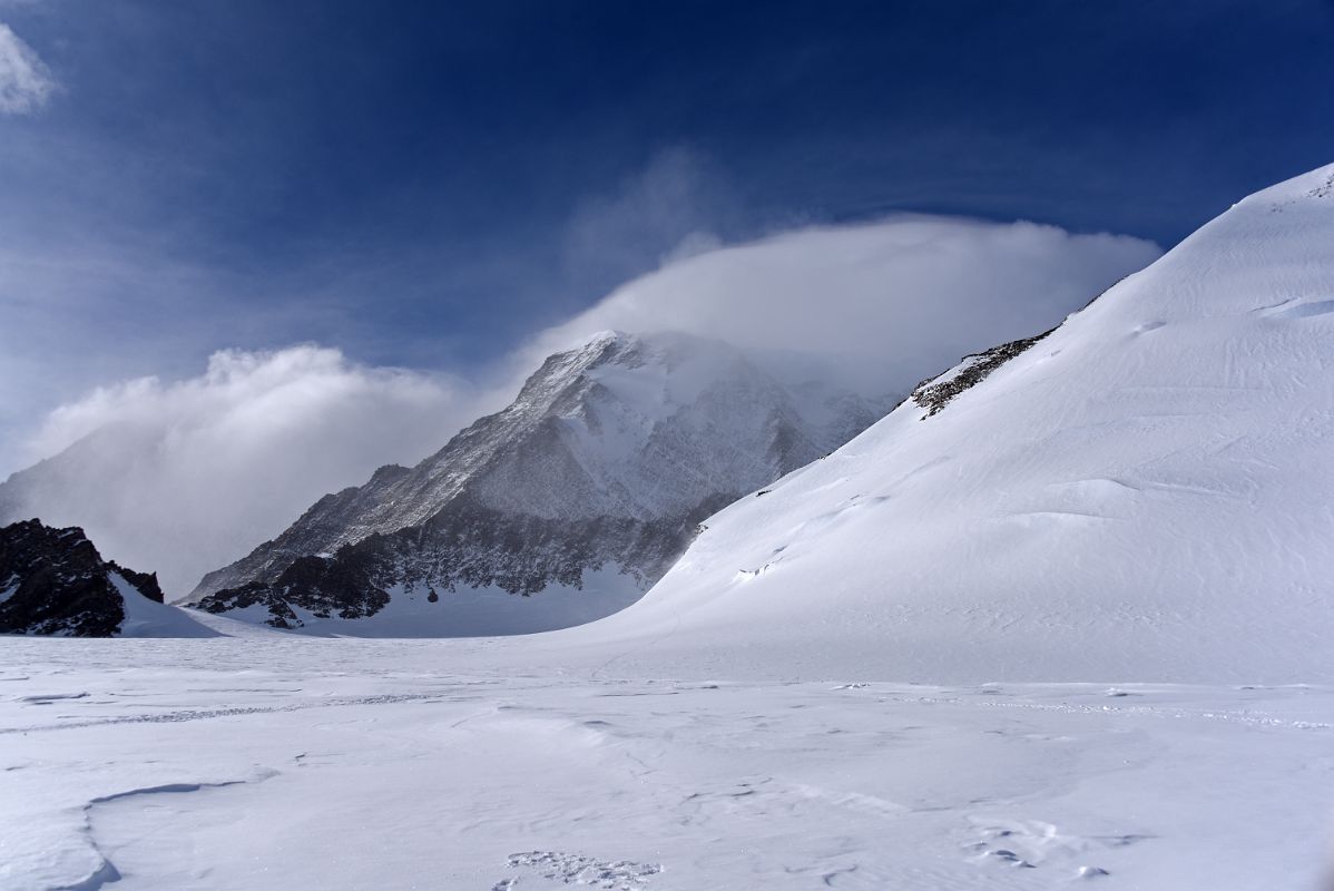 15A The Forecasted Bad Weather Started To Arrive On Day 6 At Mount Vinson Low Camp